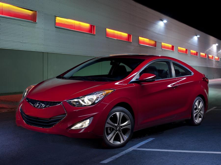  Hyundai Elantra Coupe 2012 года  (фото 21 из 88)